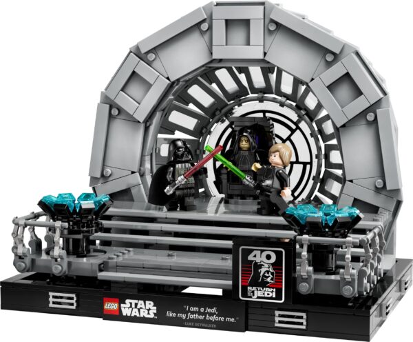 LEGO STAR WARS EMPEROR'S THRONE ROOM DIORAMA (75352) - Image 3